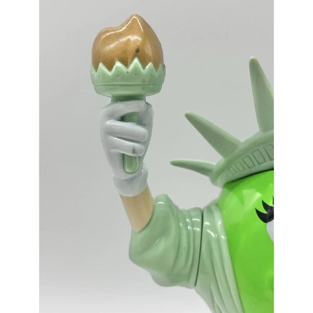 M's‎ Statue of Liberty Candy Dispenser Green Mars Inc Works